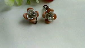 Aksesoris 76- Sepasang Anting Klip Hijab Bunga Kecil - Anting Jepit Hijab Handmade