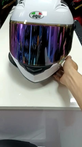 Mũ bảo hiểm full face Agu trắng bóng 1 kính Helmet