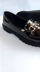 Sepatu Docmart Wanita Terbaru & Sepatu Hitam Glossy Korea