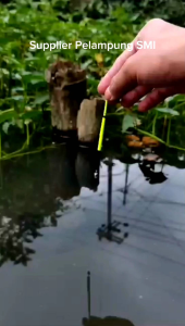 Pelampung pancing jarum kawat 18 cm