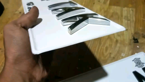 PLAT SULTAN MOBIL timbul