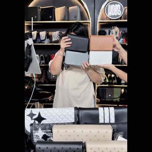 ส่งฟรี(แถมถุงผ้า พวงกุญแจ สายเพิ่ม) กระเป๋า Hobs FYNN bag 6นิ้วใหม่ล่าสุด