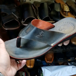 sendal asli kulit sapi model jepit