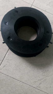 Ron cao su mặt bích phi  114 loại 8 lỗ như hình tại TPHCM Q.Tân Bình