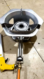 bếp biogas công nghiệp inox 430 khóa kim loại rất chắc chắn