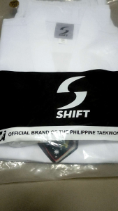 SHIFT BASIC UNIFORM: Ribbed White Collar