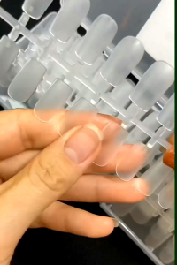 Móng úp MORS nhám sẵn form mỏng dẻo ôm sát móng có size đủ size làm nailbox tiện lợi