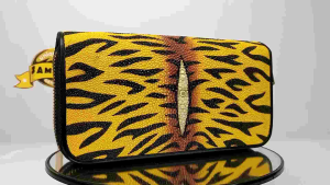 Dompet Wanita Kulit Pari Double Zipper Motif Harimau Macan