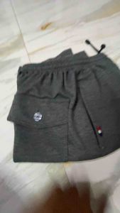 Celana Pendek Resleting Saku 3 Belakang Terry Adem Melar Formal Olahraga