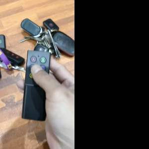 Thiết bị tìm đồ thất lạc thông minh không giây