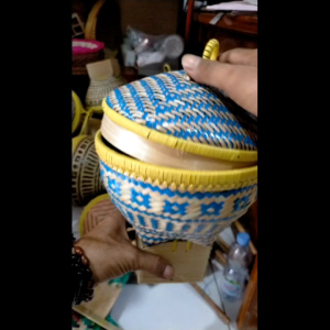 Bakul nasi atau bakul bambu model tutup ukuran Kecil warna BIRU bakul mewah berkualitas
