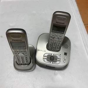 Điện thoại mẹ bồng con Panasonic kx tg40021