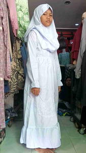 BAJU GAMIS PUTIH UNTUK SD ANAK PEREMPUAN