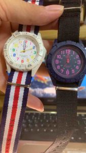 Đồng hồ nam hiệu Q&Q Quartz size 435mm vỏ plastic kết hợp thép dây dù phong cách thể thao niềng xoay đáy vít chống nước tốt