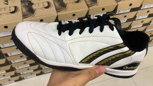 รองเท้าฟุตซอล pan รุ่น challenger หนังวัว