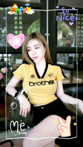 เสื้อครอบกีฬา กำลังฮิต เสื้อสกรีนพิมพ์ลาย งานสวย พร้อมส่ง กับ เครื่องสำอางที่มีอยู่ในช่องประชาชน