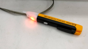 ลองไฟมีเสียงไขควงลองไฟแบบมีเสียงปี๊บปี๊บมีแสงสีแดงไฟฉายปากกาวัดไฟฟ้า90-1000VAC