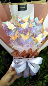 Buket Kupu-Kupu Pink Tanpa LED: Pilihan Tepat Untuk Wisuda Putri