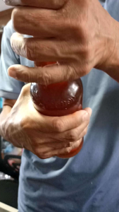 Yok thip:(น้ำผึ้ง1 ขวด) น้ำผึ้ง นำ้ผึ้งป่าดงดิบ น้ำผึ้งป่าแท้ หอมหวานเกสรดอกไม้ป่าธรรมชาติแท้ๆ น้ำผึ้งแท้ น้ำผึ้งป่า น้ำผึ้งหวาน น้ำผึ้ง น้ำหวานจากผึ้ง รังผึ้ง ผึ้งป่า น้ำหวาน