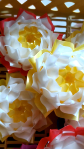 เหรียญโปรยทานดอกบัวฉลองขวัญตัวเปล่า ใส่เหรียญทีหลังได้ มีหลากสีราคาถูก(แพ็ค20ดอก)