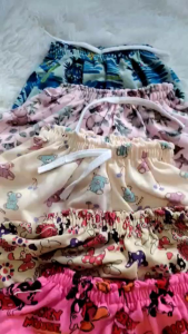 6PCS ASSORTED DESIGN GIRL SHORT FOR 3-5YRS OLD (PAMBAHAY/PRESKO)GIRLS SHORTS SOFT FABRIC AND COMFORTABLE TO WEAR