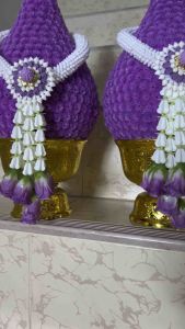 พุ่มคู่ สีม่วง และสีอื่นๆ พานขนาด 16 cm งานดอกพาสติก สวยมากๆ