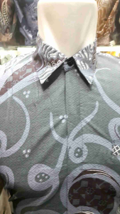 Batik Pria Lengan Panjang Katun Solo Primisima Abu