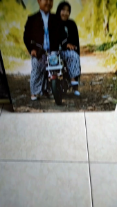 Cetak Foto Prewedding Jumbo Ukuran Besar 75x50cm Gratis edit foto