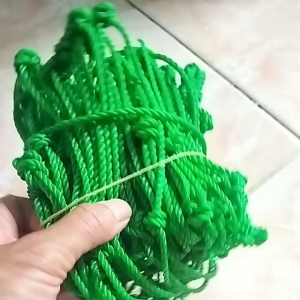 Jaring pengaman safety bahan tali3 mili lubang 10 cm x 10 cm / 1 Meter x 1 meter/Jaring rajutan/ Jaring futsal