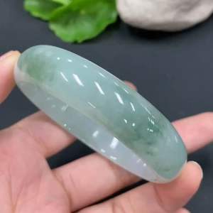 春荷初上，天然翡翠A货手镯，54.5