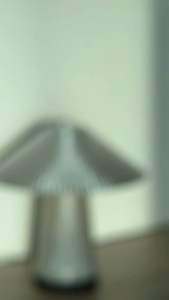 โคมไฟตั้งโต๊ะ มินิมอล ทรงเห็ด MUSH | โคมไฟหัวเตียง | แสงวอร์มไวท์ | ของแต่งบ้าน By Bedroom Studio