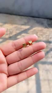 Anting Tusuk Love Gold Titanium Fashion CXB40: Anting Berkualitas Tinggi & Desain Unik
