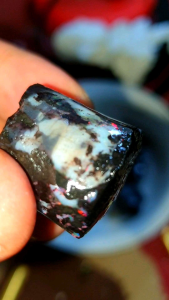 Mengenal Bahan Opal Ruyung & Ukuran Opal Banten