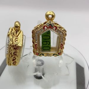 ตลับพระ กรอบพระไมครอนทองสูตรฝังพลอย ขุนแผน/ขุนแผนเล็ก ขนาด 2.0*2.5 ซม