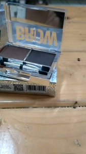 Latulipe Brow Shadow Kit: Menggambar Alis dengan Sempurna