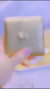 Kalung Titanium Wanita Liontin Angka Romawi Hitam & Putih Anti Karat / Kalung Liontin Bulgari