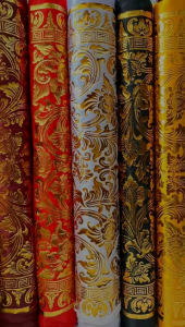 Kain Prade Bali Satin Meteran Emas: Panduan Lengkap