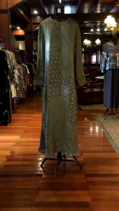Ziya Dress by Dian Pelangi LIMITED EDITION Busana Muslim Maxi Gamis Abaya Kaftan Gaun Outfit Casual Formal Pesta Pernikahan Kondangan Wanita Hijaber Cantik Anggun Modis Modern Elegan Mewah Model Korea Terbaru Motif Batik Cap Kekinian