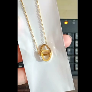 Kalung Titanium Double Love Gold 0221ab: Aksesori Romantis untuk Pasangan