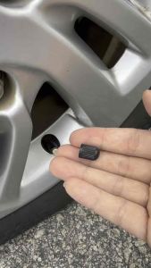 *Universal Tyre Valve Cap Car Motorcycle & bicycle Air Valve Stem Dust Cap/ Penutup Injap Tayar 4pc/10pc/20pcs