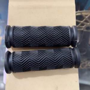 Handgrip 9cm untuk Sepeda Anak: Sarung Stang Polos & Berkualitas