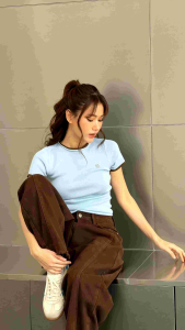 Glamclothes Lulie knit เสื้อไหมพรมผ้านิ่มเบาสบาย ดีเทลคอสีตัด