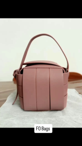 Tas Handbag Unik Premium Bentuk Kubus Anyam Kualitas Import kd 261