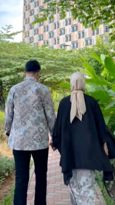 Cauple Batik Terbaru: Kemeja Panjang Lengan & Desain Batik Tradisional