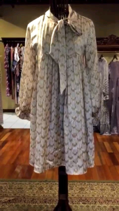 Milea Tunik by Dian Pelangi LIMITED EDITION Blouse Baju Atasan Kemeja Blus Outfit Kerja Kantor Casual Formal Kerja Kantor Pesta Pernikahan Kondangan Wanita Hijaber Cantik Anggun Modis Modern Elegan Mewah Model Korea Terbaru Motif Batik Cap Kekinian