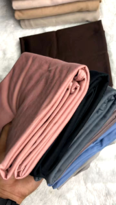 Pashmina kaos rayon premium burgundy terlaris