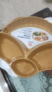 Khay cơm hình vỏ sò có 4 ngăn nhựa nguyên sinh hàng cao cấp Việt Nam