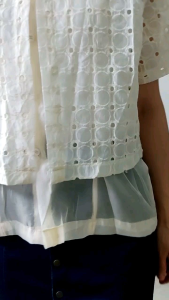 Grainda Embroidered Two Layers Shirt: Kaos Pria Desain Unik & Kualitas Tinggi