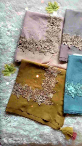 Hijab Segiempat Azara: Desain Elegan untuk Pernikahan & Acara Formal