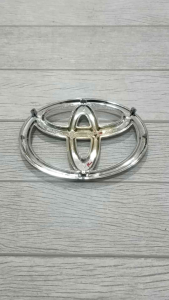 LOGO EMBLEM GRILL INNOVA DAN AVANZA 2012-2015